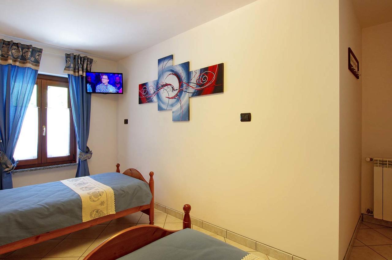 Ostello Ou Crierel Lillianes Exterior foto